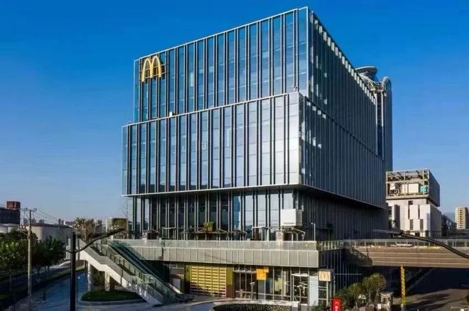 《2024胡润中国餐饮品牌TOP100》发布；库迪1万家店；Tims1000家店；胖东来150亿 周报(图22)