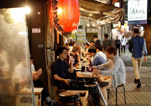 日本餐饮业经历十年来最大倒闭潮上半年74家“百年老字号”企业破产(图1)