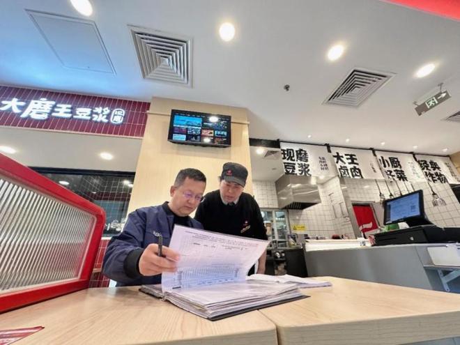 “餐饮小白”跨界加盟永和大王餐饮梦离不开长期主义(图3)