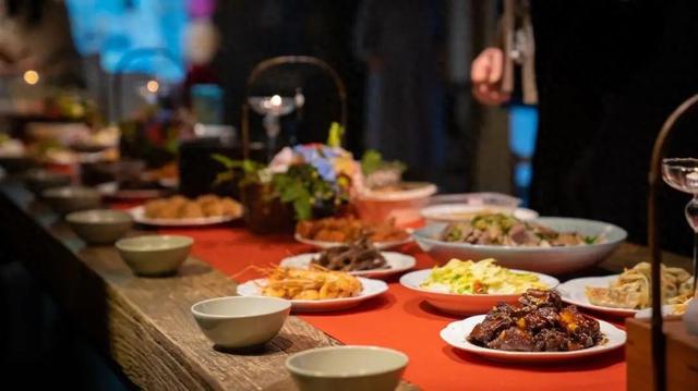 月饼销售趋稳餐饮喜忧参半 手握三个“老字号”的广州酒家还不能“躺平”(图1)