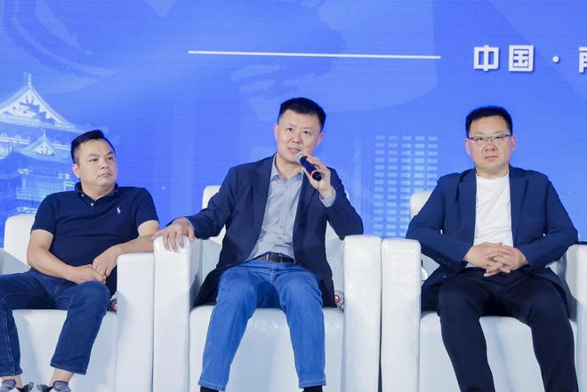 四项大奖加冕恒洁载誉2025陶卫行业两会并分享恒洁经验(图4)