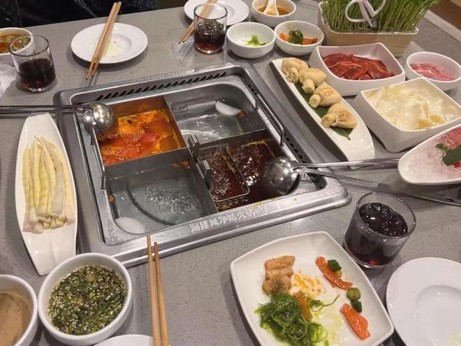 富豪们醒醒！海底捞加盟不是理财是花1000万买张“管店资格证”(图4)