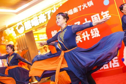 快乐熊猫来了刷屏沈阳10年400家门店熊喵来了的秘密武器——情绪价值(图4)