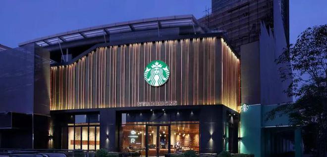 2025年全球餐饮品牌价值榜海底捞、瑞幸上榜！(图2)