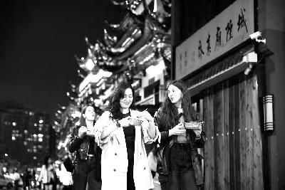 中国豪华酒店蓬勃发展吸引大批新加坡游客(图1)