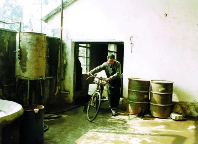 花2000元冤枉钱买了一勺盐浙江父子却靠它撑起一个千亿帝国(图7)