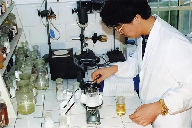 花2000元冤枉钱买了一勺盐浙江父子却靠它撑起一个千亿帝国(图10)