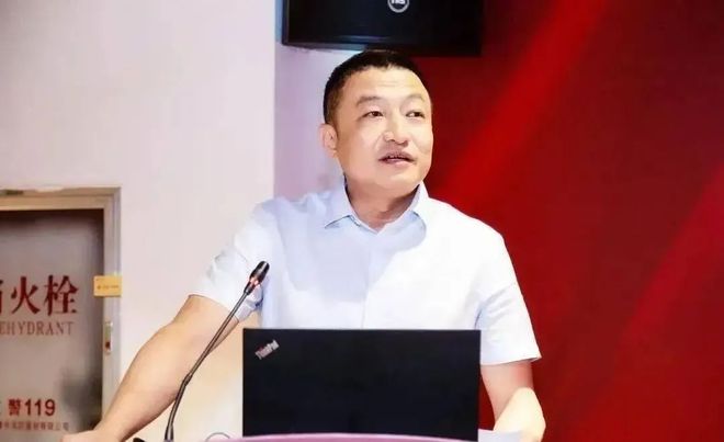 地产人转型速递：清华博士保利区域总转型通讯上市公司董事长(图1)