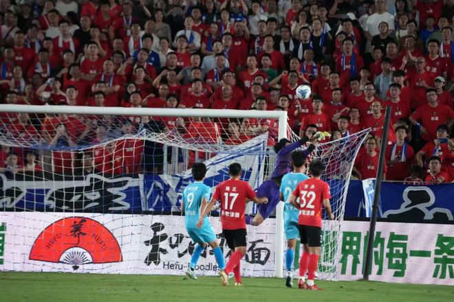 赞助苏超半年拿下13亿！和府捞面如何靠价值战逆袭？