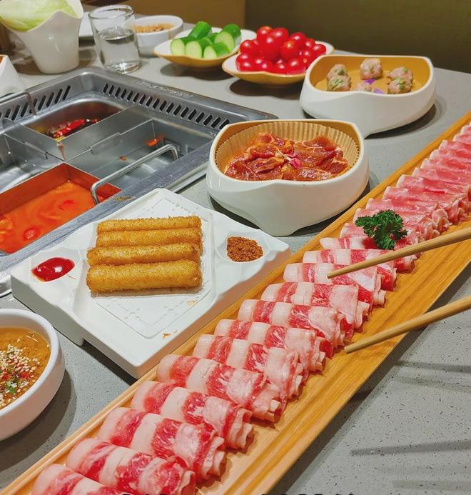 主业承压、副业捞金！海底捞的财报中藏着多少秘密？(图3)