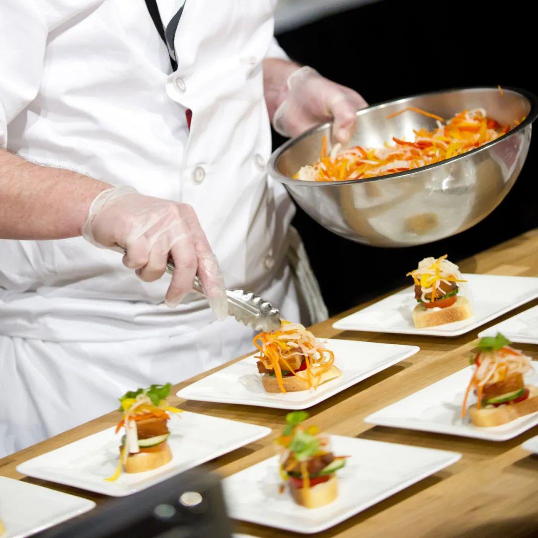 2024年新经济下的餐饮行业数字革命：分布式数据库最佳实践和应用探索白皮(图1)