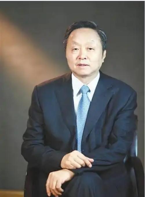 招行原副行长年近70岁被查 曾年薪332万(图2)