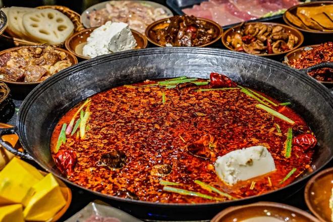 2025年餐饮店平均生命周期将缩短至15个月(图6)