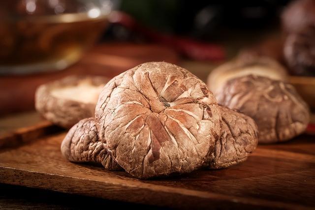 香菇再次被关注！医生发现：肝病患者吃香菇时或有这3点好处(图3)