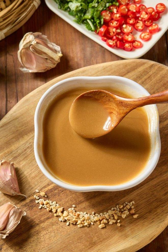 正庭香荣获“高香麻酱开创者”权威认证 以工艺革新赋能餐饮产业升级