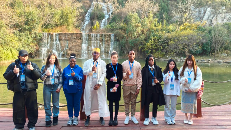 江苏徐州：古今交融、产业探源国际留学生邂逅“经开6小时”(图4)