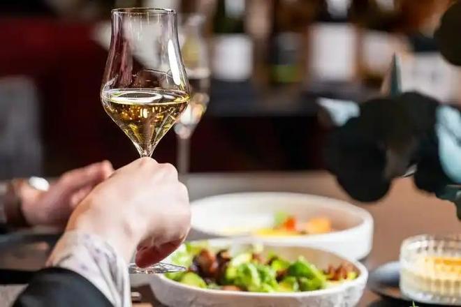 餐饮老板陷现金流死局！金融黑马精准破局一招让新店月赚20万(图14)