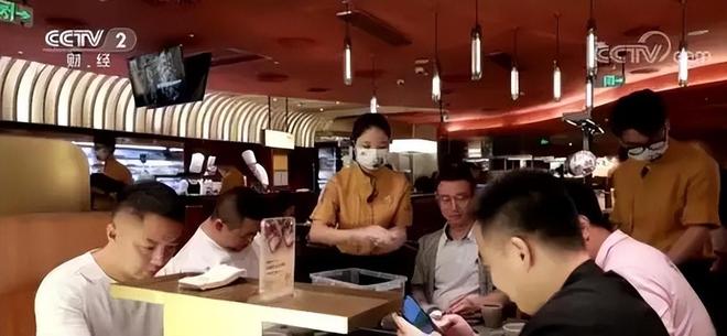 餐饮老板陷现金流死局！金融黑马精准破局一招让新店月赚20万(图15)