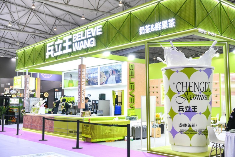 炸鸡加盟优选湖北老韩煸鸡煸道食品专业培训体系多维度盈利模式助创业者快速实现财富增长(图1)