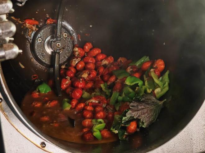 商用炒菜机优选指南：揭秘知名生产商实力排行榜