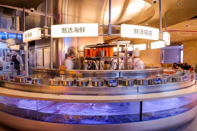 火锅店里也能“逛市集”海底捞大排档火锅登陆上海滩(图2)