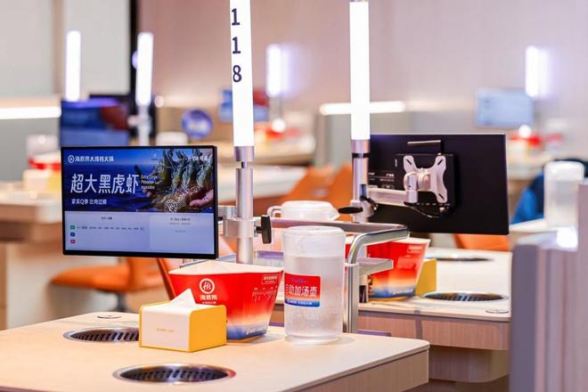 火锅店里也能“逛市集”海底捞大排档火锅登陆上海滩(图5)
