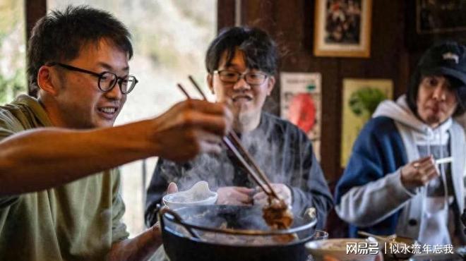 日本熊“泛滥成灾”已经开始吃熊肉了！食客：这肉鲜嫩多汁