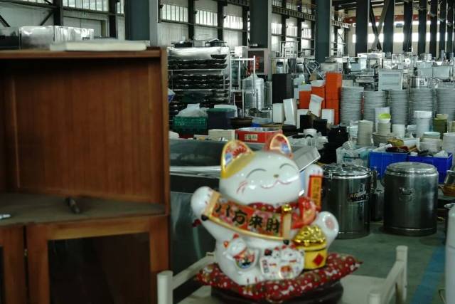 餐饮“拾荒者”一年经手七千家老板大多是新手(图1)