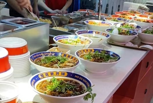 韦伯咨询：2025年中国连锁餐饮行业专题调研与深度分析报告