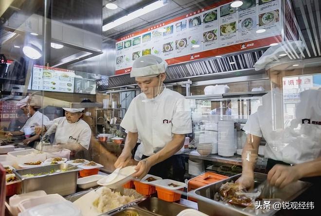 年暴涨114%80平米小店日流水5万店长年薪80万！南城香咋做的(图16)