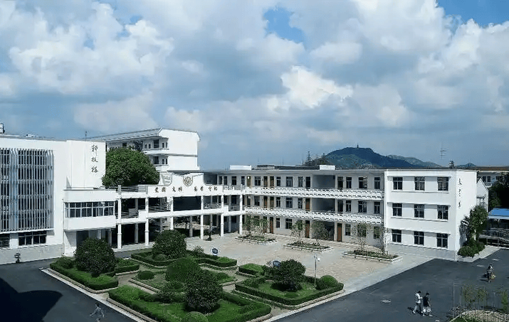 浅隐林泉 (浅隐林泉) 售楼处-2025年最新动态丨楼盘简介-户型配套-营销中心(图3)