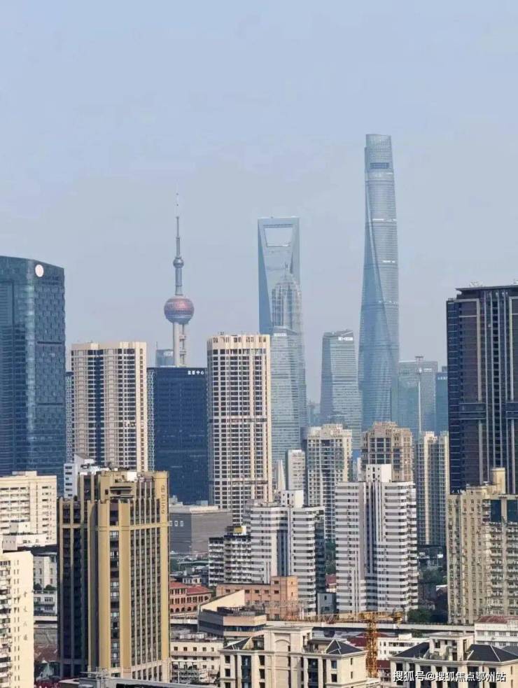 上海静安玺樾(售楼处)官方网站-静安玺樾销售中心(营销中心)-售楼处电话-户型-价格-开盘时间-楼盘详情-周边配套-2026得房率(图2)