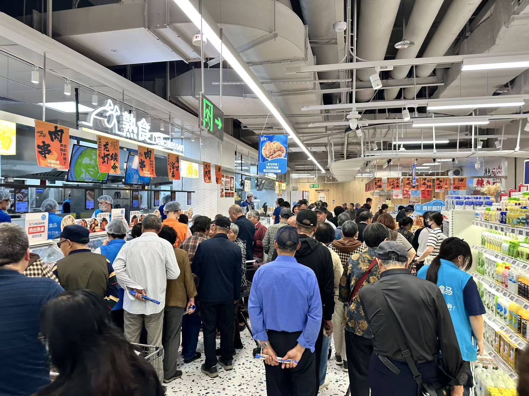 供需错配下的新蓝海：新兴城市消费上涌与一线品牌“双向奔赴”(图3)