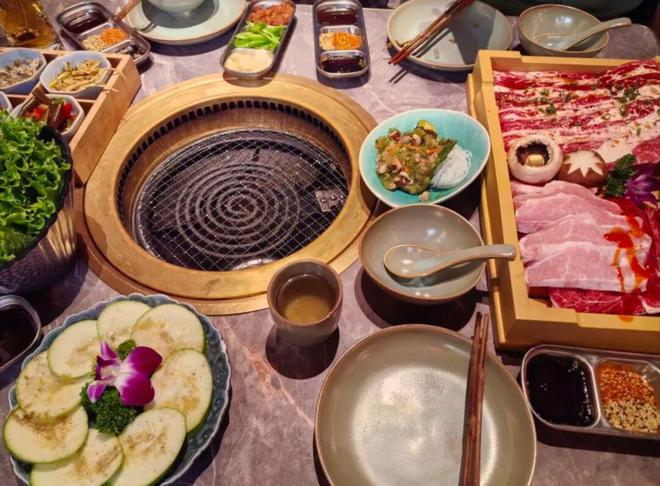 探访西安“魏宇宙”：汉堡夯但日料、粤菜拉完了？(图9)