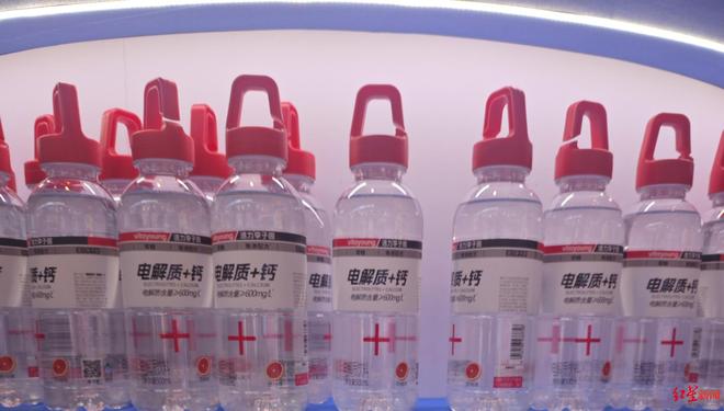春糖观察｜电解质水成热门赛道元气森林、东鹏领跑李子园、农夫山泉加入“混战”(图1)