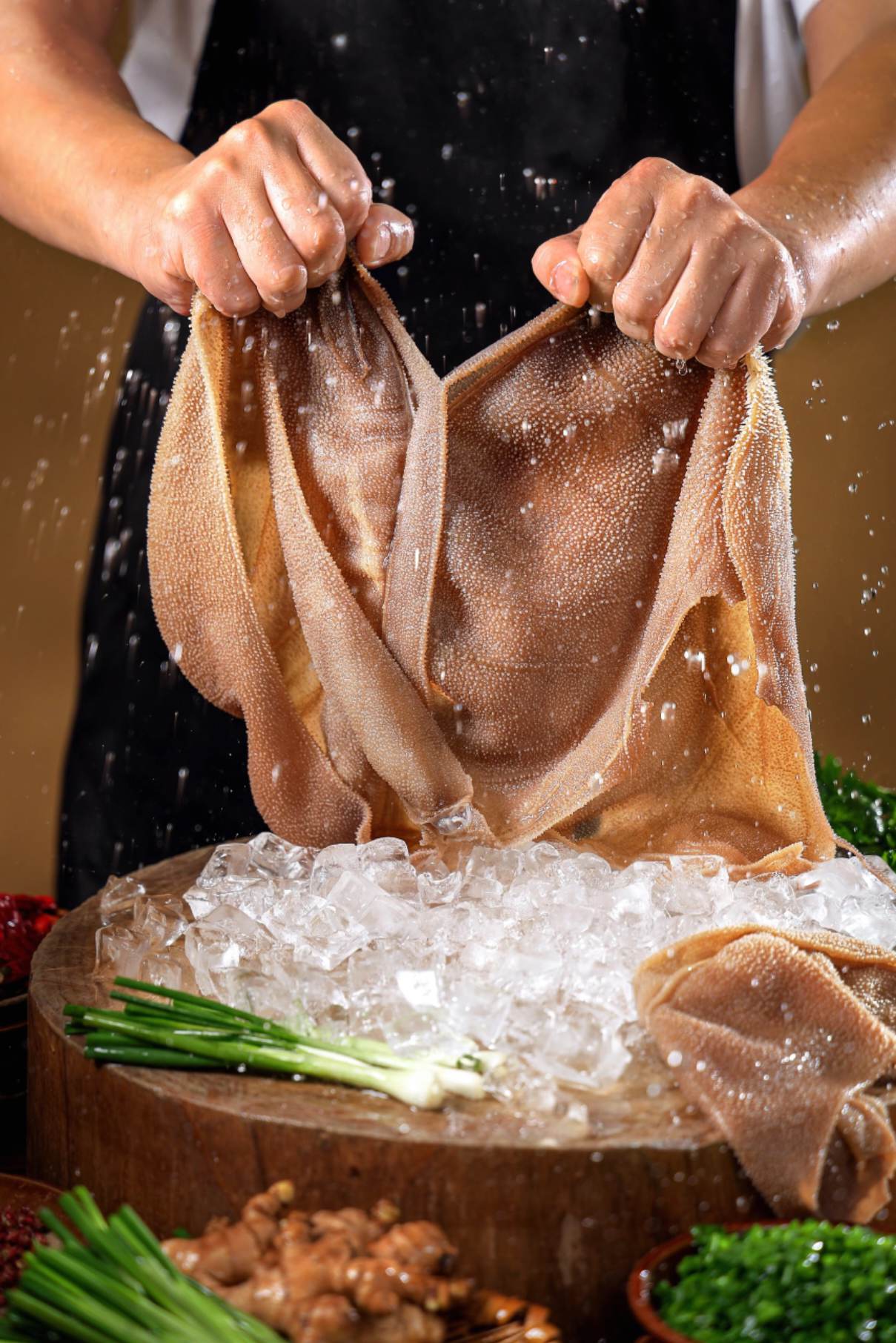 分享靠谱的火锅加盟机构服务不错的专业公司经验(图3)