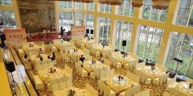 门店全关！30年高端餐饮品牌集体倒下网友一针见血(图8)