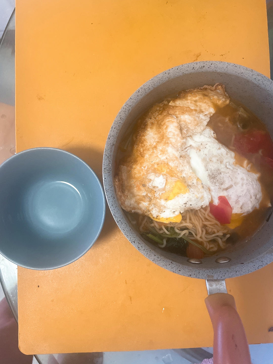 别再追求大店高产出！今年干餐饮“低保本点”是底线(图1)