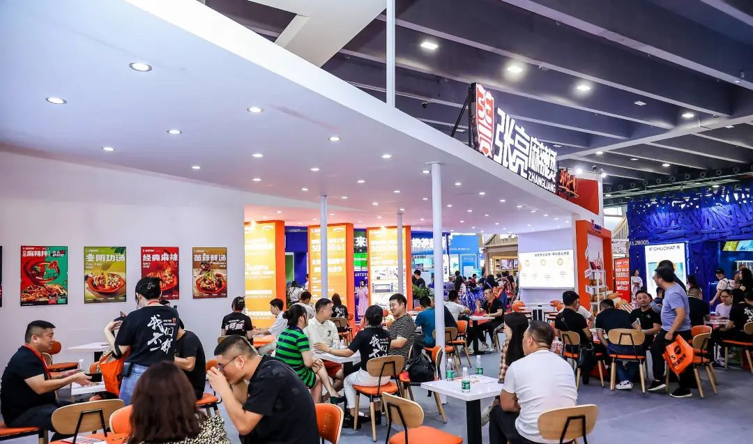 商场爆火的“漂亮饭”原来都是“造”出来的！(图1)