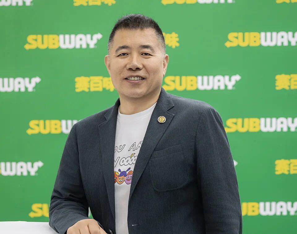 34年餐饮“老炮”再创业“核心商圈300~500米就要开一家”(图1)